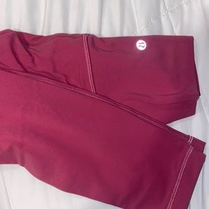 Lululemon pink raspberry leggings. Size 2. Align